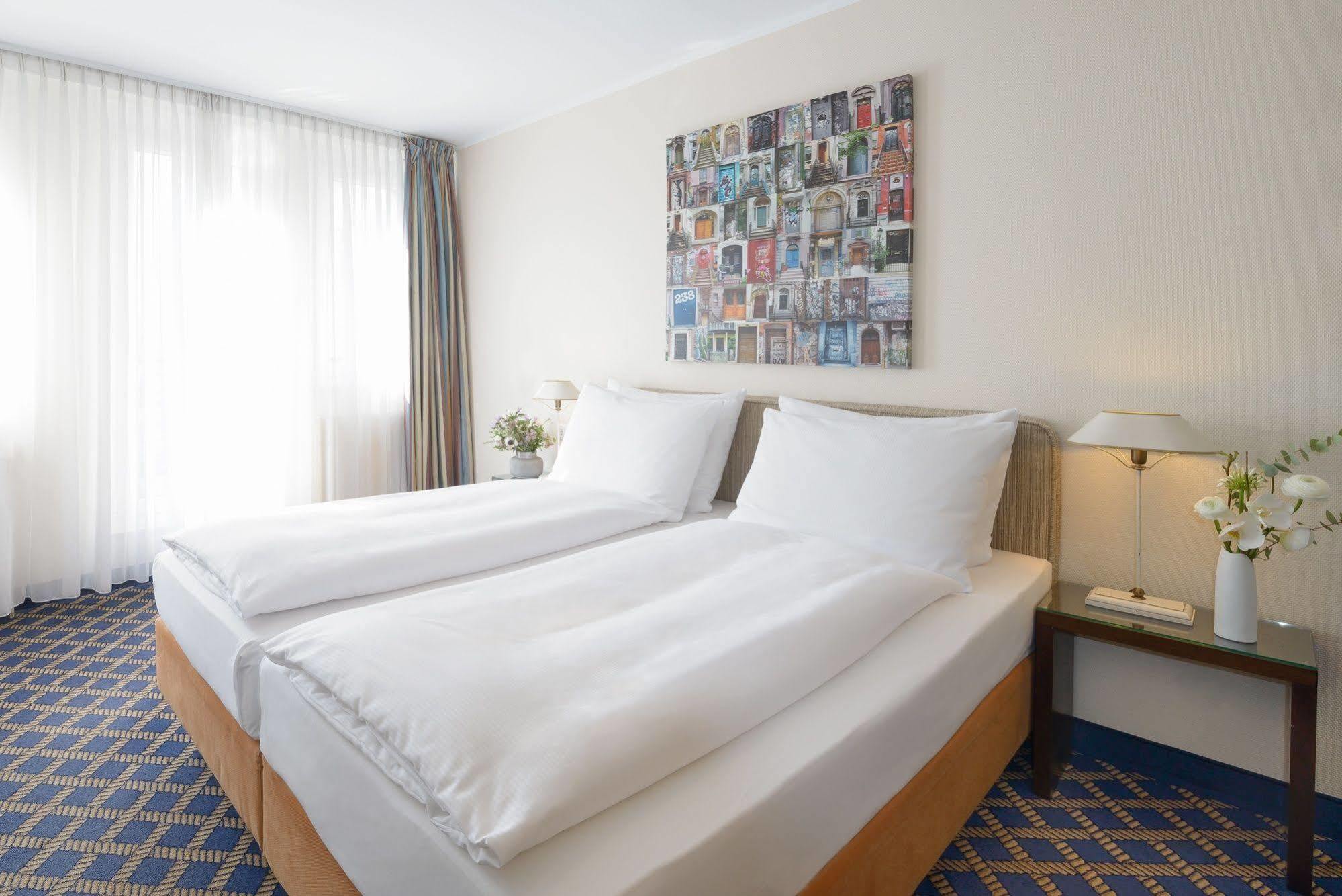 Hotel Stella Maris Hamburg Bagian luar foto